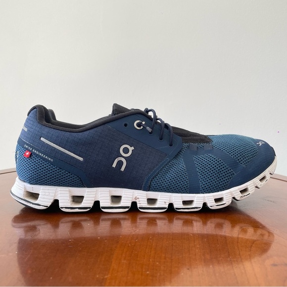 On Running Cloud 5 Men’s Blue Running Shoes | US 10 - Picture 3 of 7